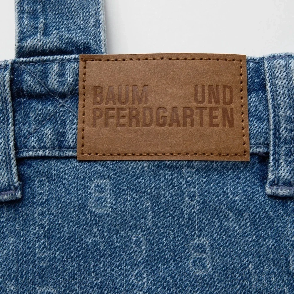 Baum und Pferdgarten Denim Large Tote with Leather Logo Patch - Blue